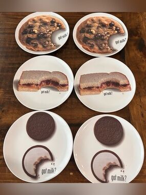 Set of 6 Got Milk? Oreo, Chocolate Chip, & PB&J—8 “ Plates Cookie Cookies